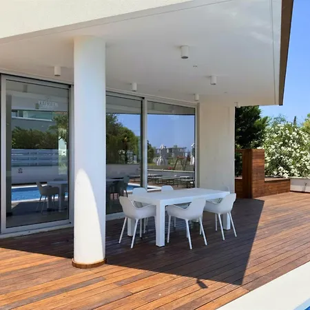 Villa Sunrise Seaview - Melissa