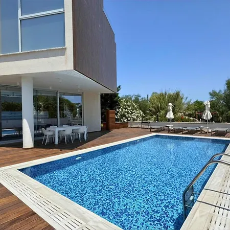 Villa Sunrise Seaview - Melissa *